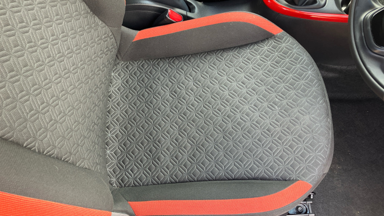 Toyota Aygo X 1.0 VVT-i Edge 5dr Petrol Hatchback